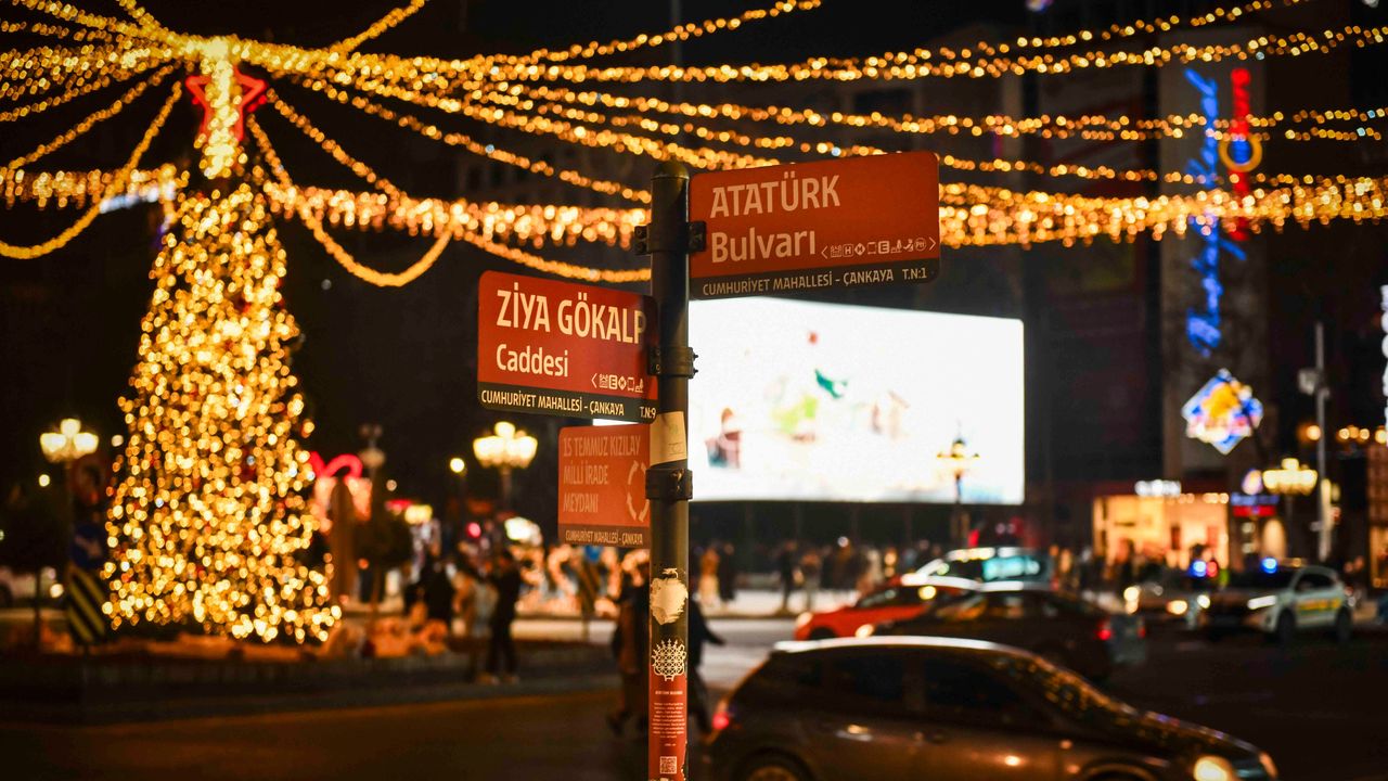 Ankara Yeni Yılı Işıl Işıl Karşılıyor