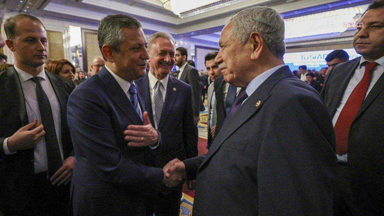 Özgür Özel, Bülent Arınç'ı Ziyaret Edecek